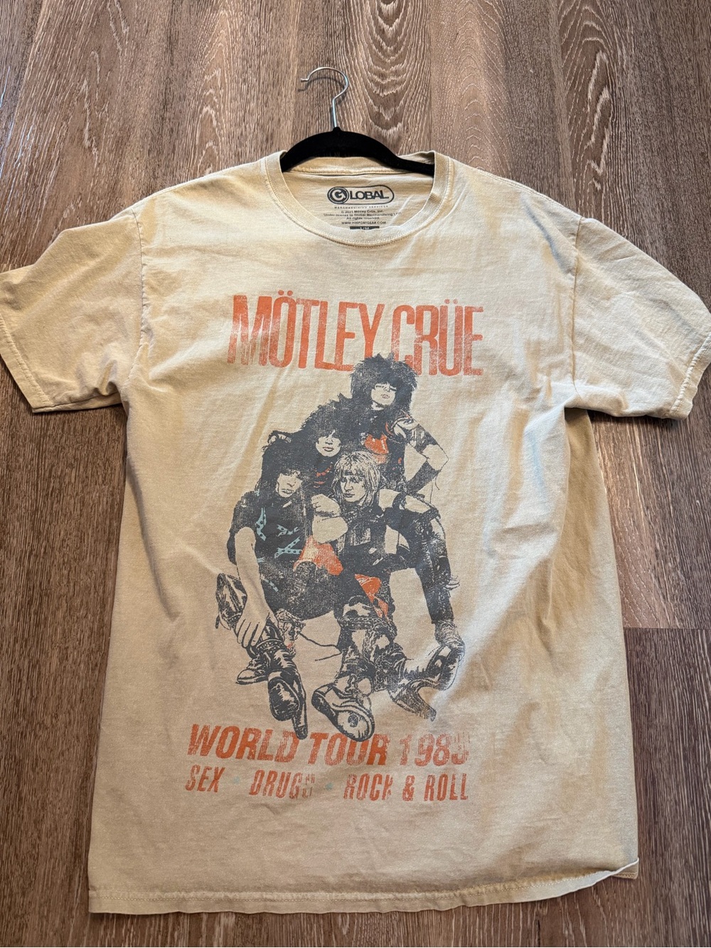 band tee
